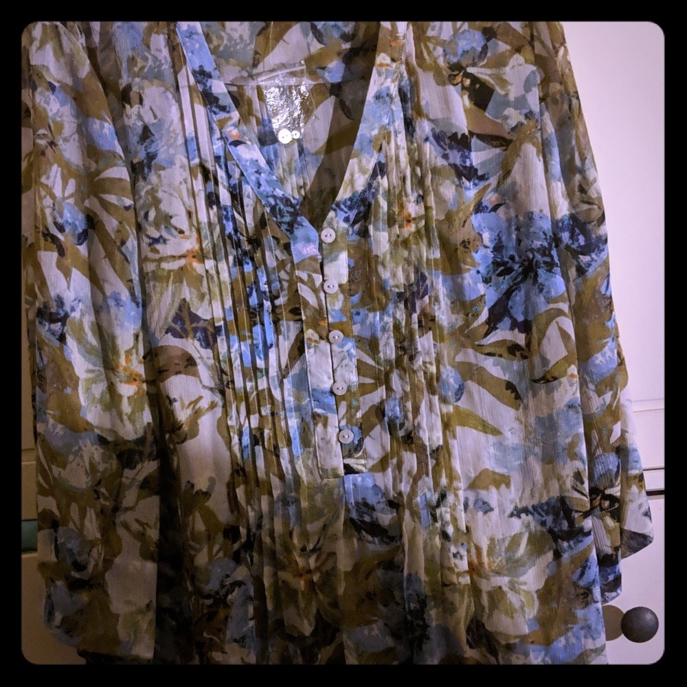 Printed pintucked top with tank